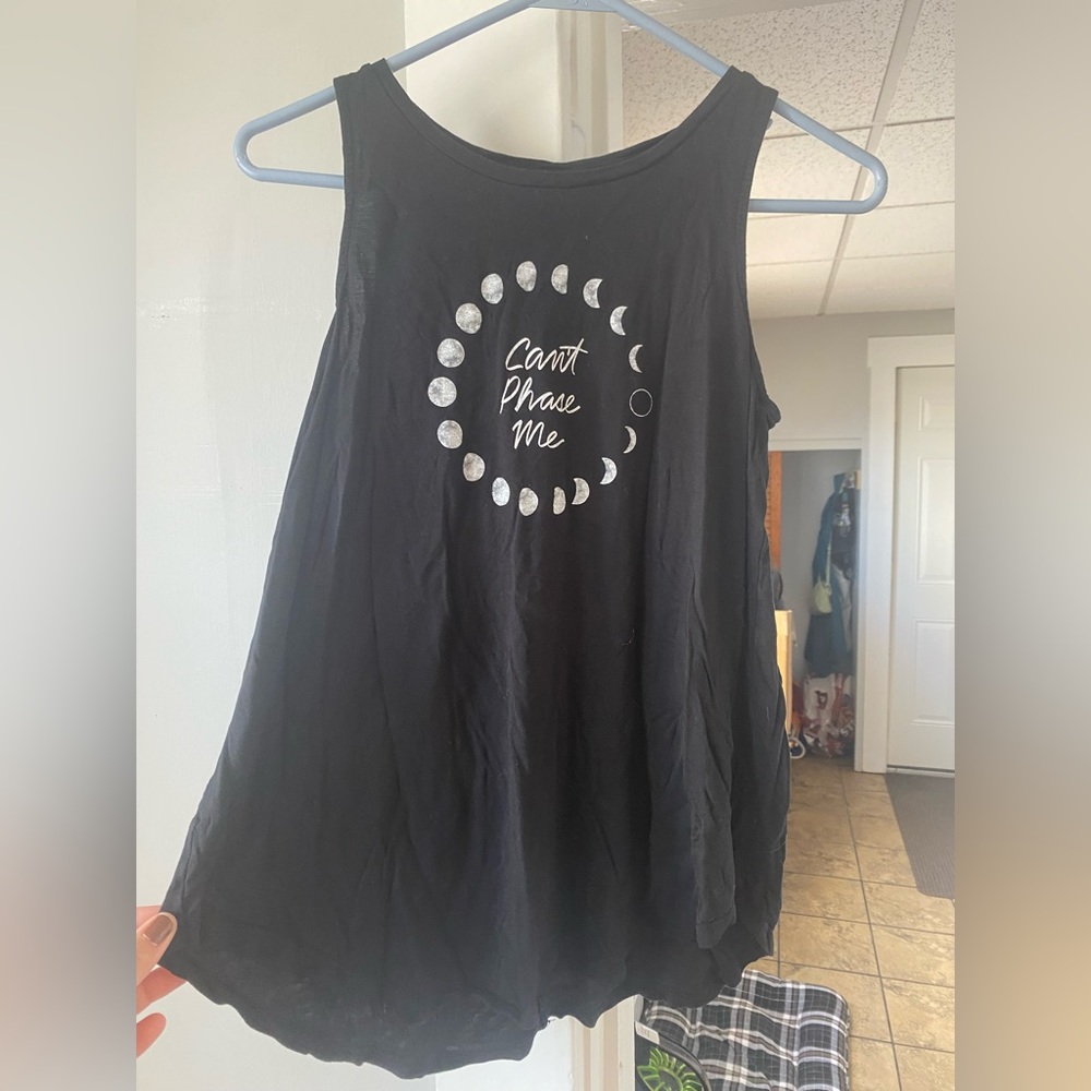 Graphic Tank